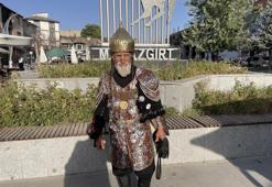 Yıllar önce askerlik yaptığı topraklara bambaşka şekilde döndü! Malazgirt Kalesi'ni yeniden fethetti