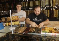 Diyarbakır'da herkes peşinde: Bu taş, stresten nazara kadar her derde deva!