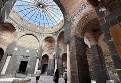 Saint George Kilisesi hakkındaki tez çöktü! Gerçek kitabeyle ortaya çıktı