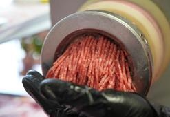 Cezalar arttı ama sağlık düşmanları durmuyor! Et ürünlerinde sahtecilik sürüyor