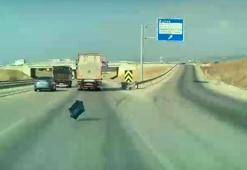 Bursa-İzmir yolunda uçan kasalar! Saniyelerle kurtuluş anbean kaydedildi