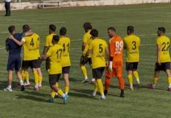 Ziraat Türkiye Kupası'nda ev sahibi maça çıkmadı, maç tatil edildi