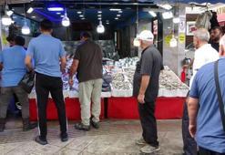 Karadeniz'de deniz soğumadı, hamsi gelmedi: Tezgahlarda fiyatlar uçtu