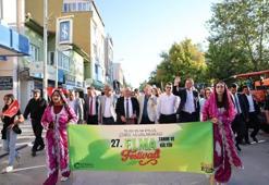 Çivril Festivali'nde geleneksel rüzgarlar esti: 'Kültür Sokağı' büyük ilgi gördü!