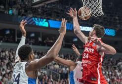 12 Dev Adam 24 yıl sonra EuroBasket'te finalde