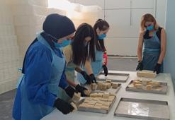 Tillo'da kadınlar bir ilke imza attı: Temizlik malzemelerini kendileri üretiyor