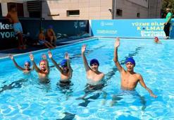 Adana'da 11 binden fazla çocuk ve genç yüzme öğrendi
