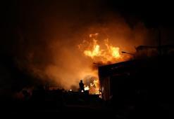 Samsun'da korkutan yangın: Kereste fabrikası alev alev yandı