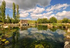 Dünyanın ilk havuzu Konya'da bulundu! Su kaynağı üzerine monte: Herkes orayı görmeye gidiyor