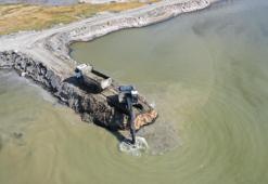 Van Gölü'nün altında bulundu! Tam 1 milyon 970 bin metreküp çıkarıldı