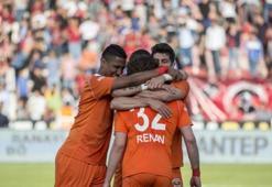 Adanaspor'da maaş krizini O çözdü! Başkandan ses çıkmadı