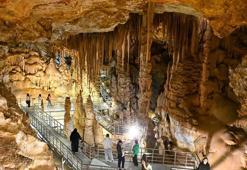 Gümüşhane'nin 'yeraltı sarayı' şifa dağıtıyor! 9 ayda 100 binden fazla ziyaretçi ağırladı