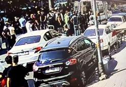 Bahçelievler'de korku dolu dakikalar! Anne ile kızı iki kişiyi bıçakladı biri öldü