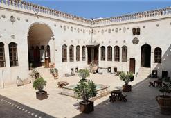 Urfa'nın tarihi konağı 'Şıra Curunu'ndan gelin odasına her şeyi saklıyor! Gaziantep'ten sonra en gözde yer oldu