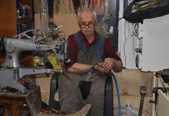 Muş'ta babasından devraldı, 45 yıldır bu işi yapıyor: Fikret usta, geleneksel mesleği tek başına yaşatıyor!