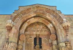 Sivas Divriği Ulu Camisi'nin 'sessiz mucizesi' belgesel oluyor