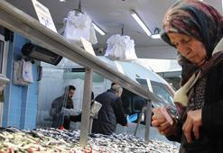 'Karadeniz fırtınası' balık tezgahlarını vurdu! Fiyatlar arttı