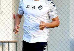 Altay'da yeni kriz patladı! Futbolu bırakıp geri döndü, TFF onay vermedi