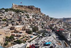 İnşaatlarda şehrin simgesi Mardin taşları yerine kent dokusuna uygun olmayan taşlar kullanıldığı iddiası