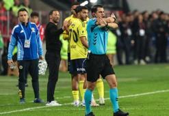Samsunspor-Fenerbahçe maçı sonrası skandal! Musaba ve Holse yaptı, Halil Umut Meler rezalete imza attı