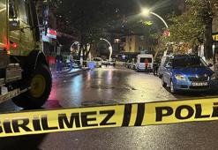 İzmit'te jiletli saldırgan vurularak öldürüldü! Etrafına toplanan kalabalık silah sesiyle şoke oldu