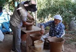 Şanlıurfalı aile geçimini toprağa şekil vererek sağlıyor! Hobi olarak başladı talep artınca Fransa'ya kadar gönderdi