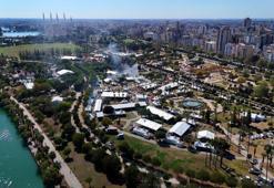 Adana Lezzet Festivali başladı! Kebap, şırdan ve şalgam iiçin Merkez Park'ta uzun kuyruklar oluştu!