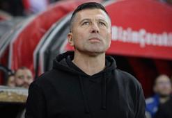 Eskişehirspor'da teknik direktör Serdar Göçerler ile yollar ayrıldı! Ayvalıkgücü yenilgisi ipleri kopardı