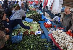 Malatyalılar pazarlara koştu! Fiyatlar uçtu ama kapış kapış gidiyor