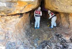 Diyarbakır'daki bir mağarada bulunan ceset 10 yıldır aranan kadına ait çıktı! 2015'te kimsesizler mezarlığına defnedildi