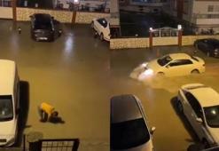 Sağanak nedeniyle Hatay'da yollar suyla doldu, bazı bölgelerde heyelan meydana geldi