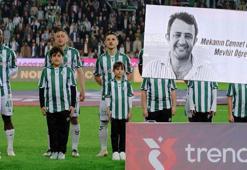 Konyaspor, kazada ölen Mevlüt öğretmenin çocuklarına verdiği sözü yerine getirdi