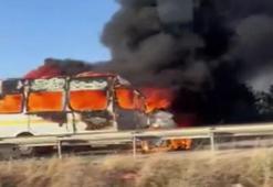 Adana'da feci kaza! Öğrenci servisi ile motosiklet çarpıştı