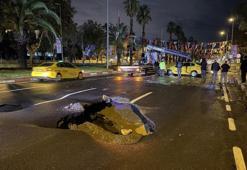Vatan Caddesi'nde korkunç an! Yol çöktü taksi kaza yaptı