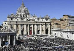 İtalya'da Katolik Kilisesi rahipleri 4 bin 625 kişiyi istismar etti