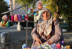 Deprem korkusu ve kanser hastalığını, amigurumi yaparak unutmaya çalışıyor