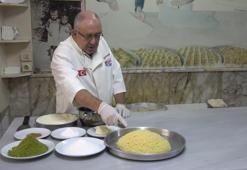 Bu tatlı sadece buraya özgü! Görenler kilo kilo almak istiyor, fiyatı her cebe uygun