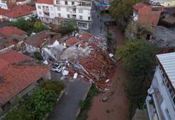 Sındırgı depreminin hasarı sabah ortaya çıktı!