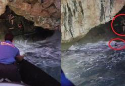 Antalya'da sığındıkları mağarada mahsur kaldılar: İtfaiye ekipleri, deniz polisi ve AFAD harekete geçti