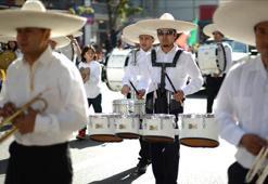 ABD'de Latin Amerika kökenlilerin nüfusu 24 yılda iki kat arttı