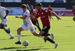 Çaykur Rizespor, Türkiye Kupası'nda Karaköprü Belediyespor'u 3 golle geçti