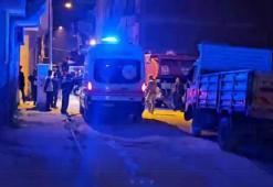 Elazığ’da 5 katlı binanın çatısında yangın çıktı: 1 kişi dumandan etkilendi