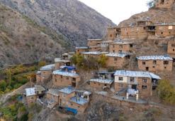 Bitlis'in köyü çevre illerde şöhret kazandı! Her bakışta farklı görünüyor