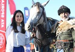 Baba - kız şehir şehir geziyor! Yaptıkları gösteriler izleyenlerin nefesini kesiyor