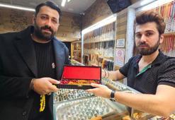 Elazığlı kuyumcu tespihe yatırım yaptı! 10 tespihe 2 milyona yakın para ödedi: 'Gelecek için önemli bir yatırım'