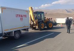 Ağrı Doğubayazıt’ta otomobil minibüsle çarpıştı: 1 ölü, 2 ağır yaralı