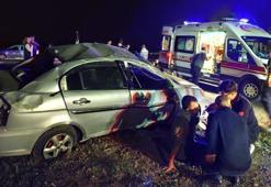 Osmaniye Kadirli'de iki otomobil çarpıştı, 1'i çocuk 4 kişi yaralandı