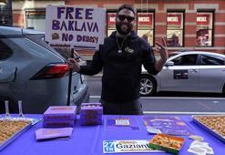Gaziantep baklavası New York sokaklarında! Amerikalı girişimci parasız kalınca baklava satmaya karar verdi