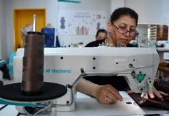 Bilecik Söğüt'te 50 ev kadını sanayi tipi makineyle üretime başladı! Aldıkları siparişleri yetiştiremiyorlar