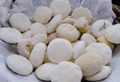 Van’ın tescilli geleneksel lezzeti bu yıl el yakıyor: Kilogram fiyatı 400 TL’yi geçti